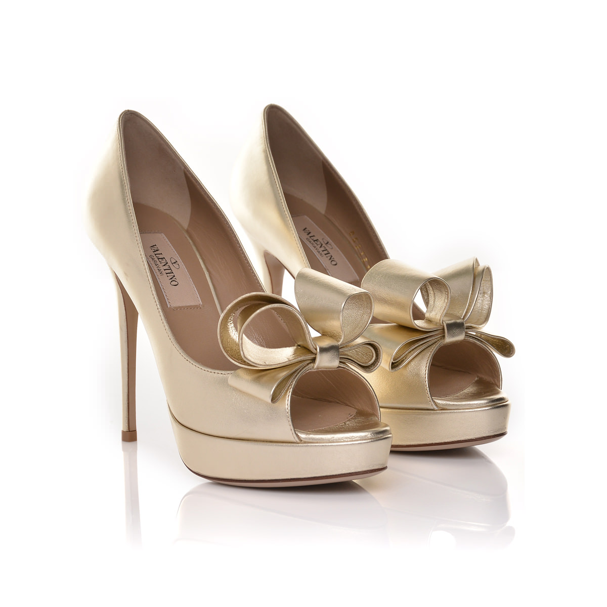 valentino pumps with bow