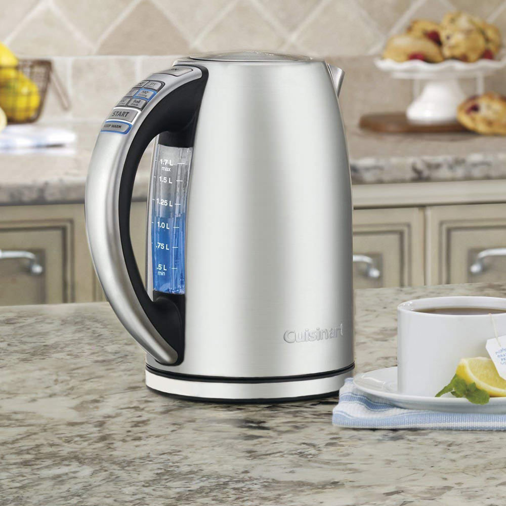 Cuisinart 1.7L Cordless Electric KettleCuisinart 1.7L Cordless Electric Kettle OFour