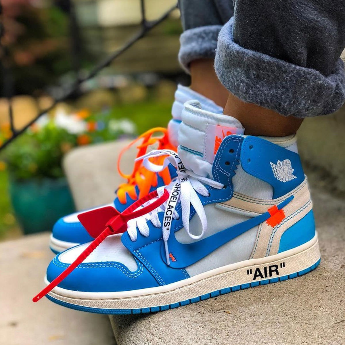 jordan one off white unc