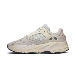 yeezy boost analog 700