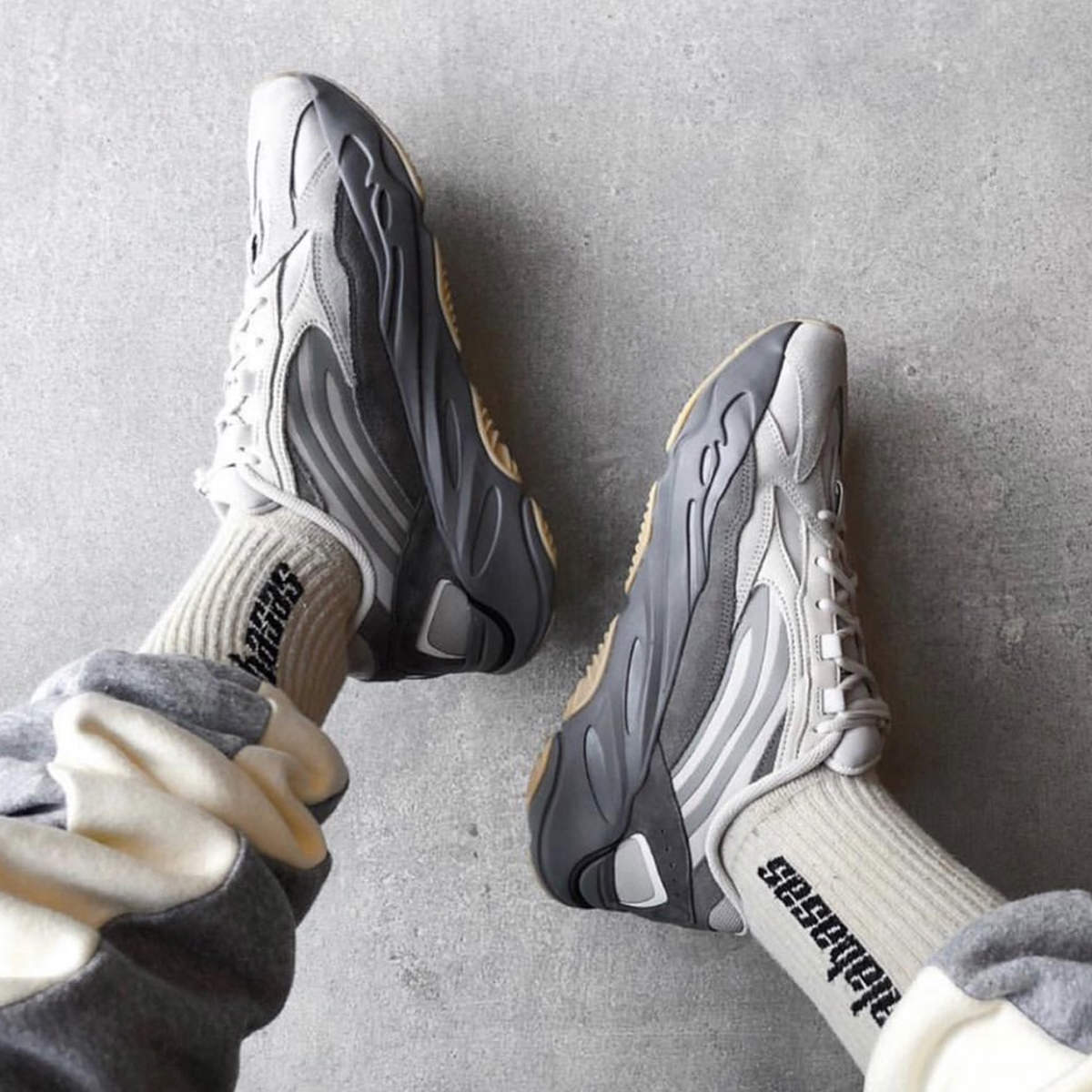 adidas yeezy boost 700 v2 tephra