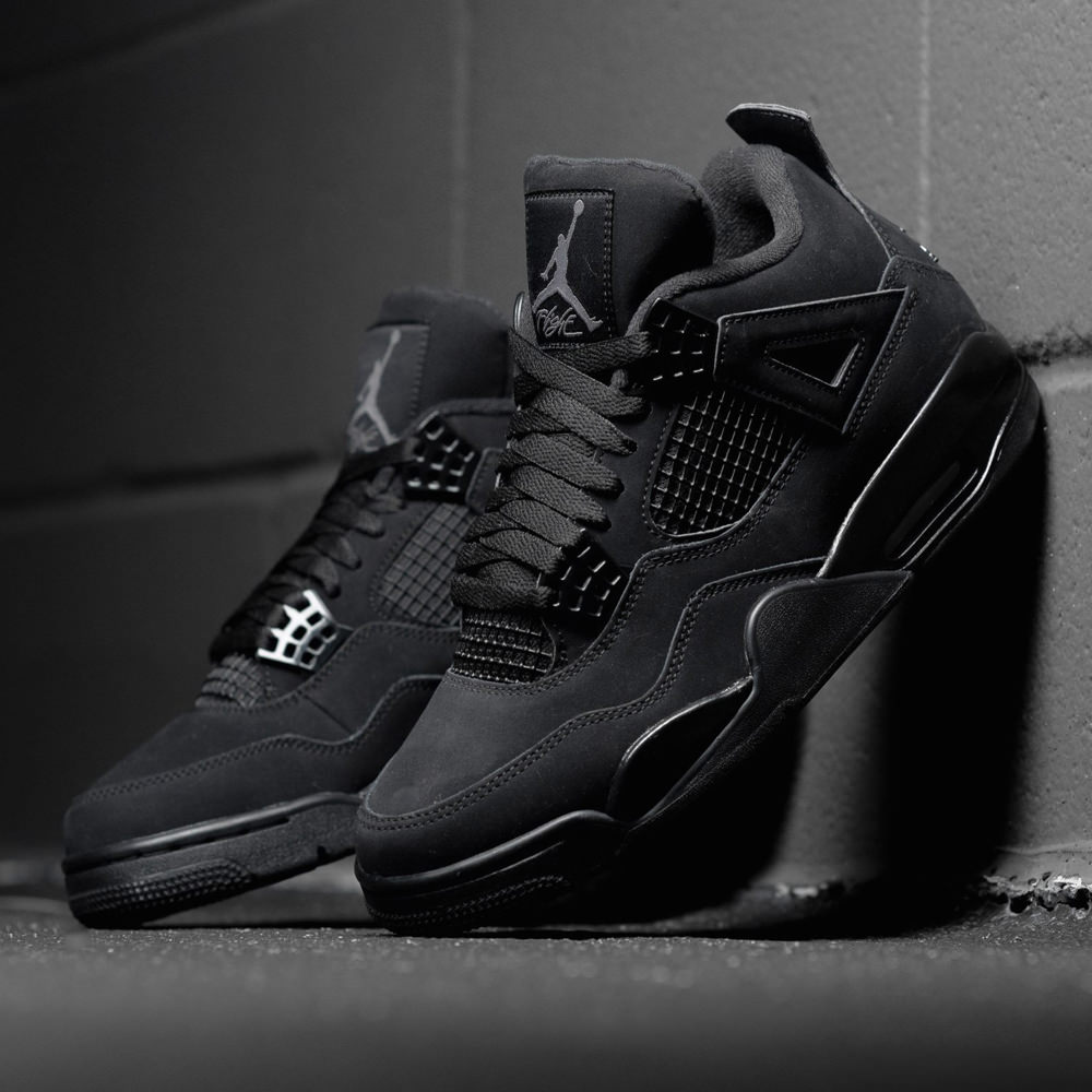 فتن nike jordan 4 retro black 