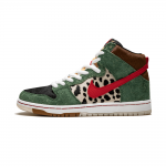 Nike SB Dunk High Dog Walker