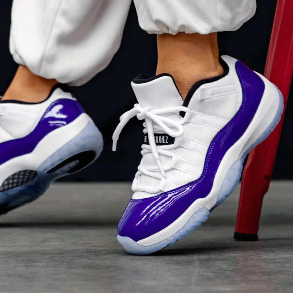 Jordan 11 Retro Low White Concord (W)