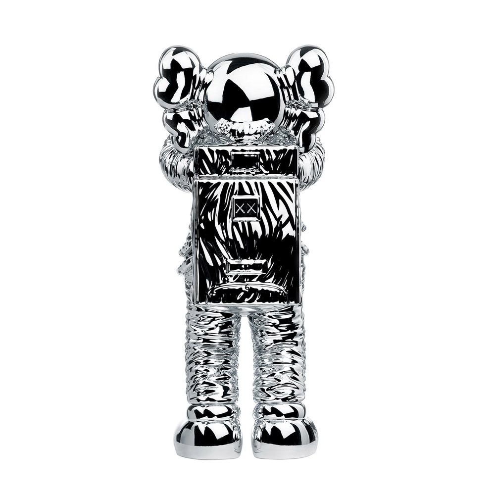 KAWS Holiday Space Figure SilverKAWS Holiday Space Figure Silver