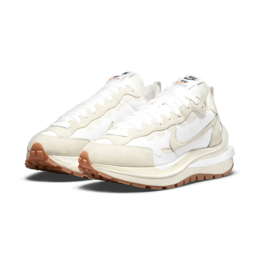 Nike Vaporwaffle sacai Sail GumNike Vaporwaffle sacai Sail Gum - OFour