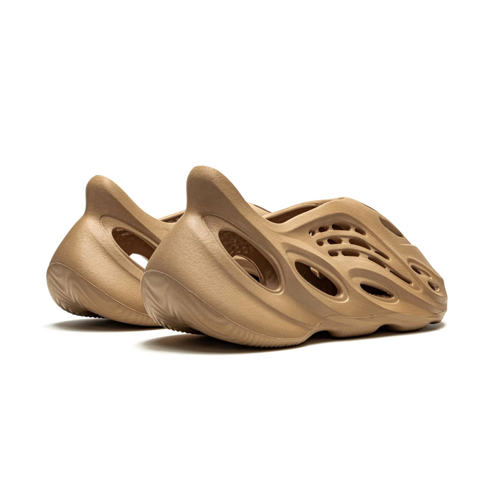 adidas Yeezy Foam RNNR Ochreadidas Yeezy Foam RNNR Ochre OFour