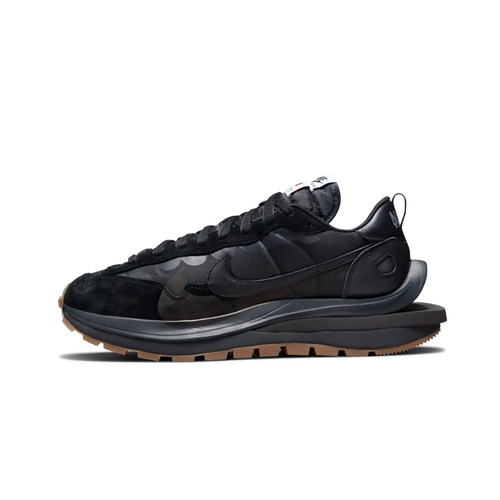 nike sacai black gum