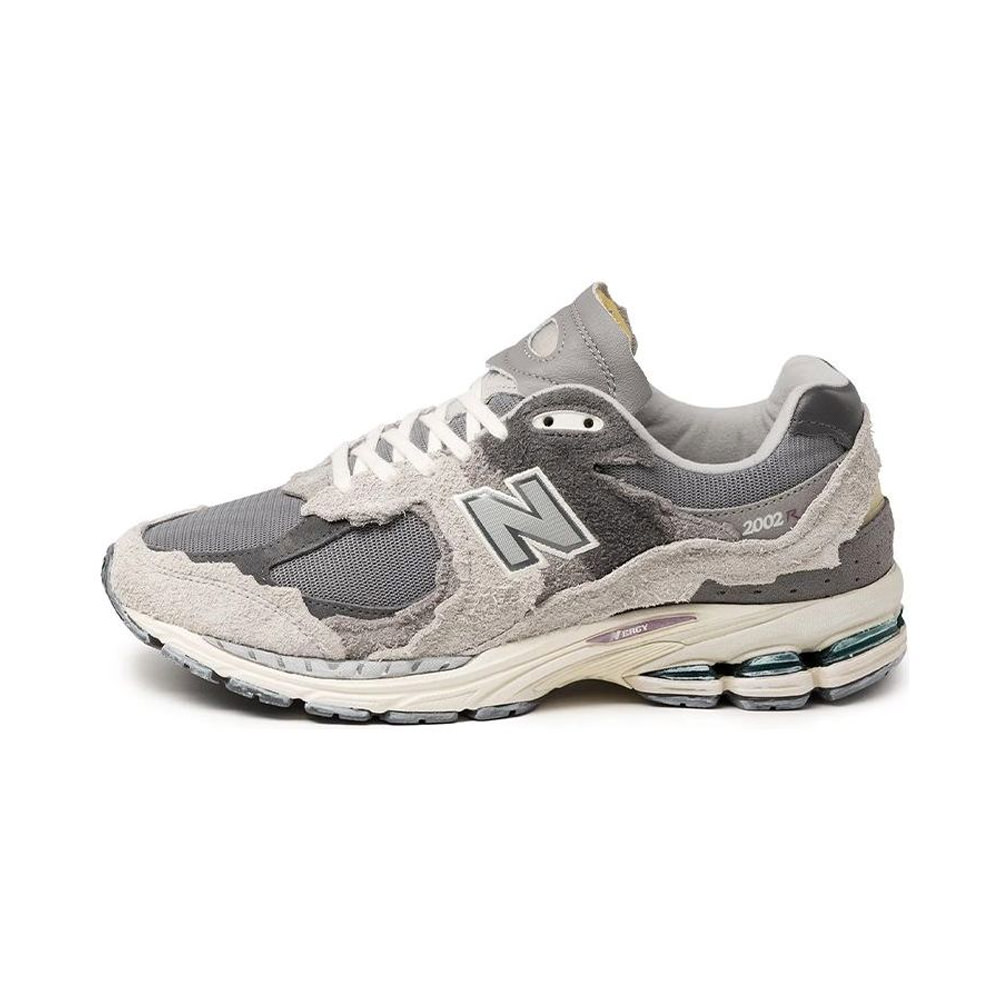 New Balance 2002R “RAIN CLOUD” 26.5 | www.fleettracktz.com