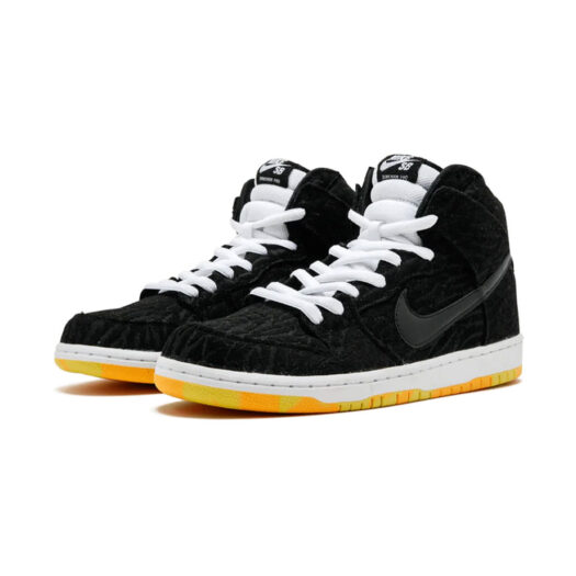 Nike SB Dunk High Skunk