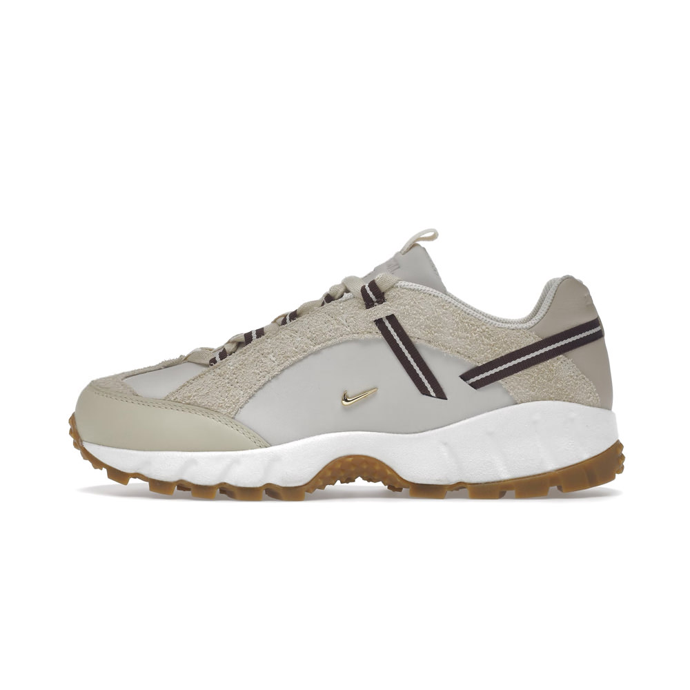 Nike Air Humara LX Jacquemus Light Bone Gold (W)Nike Air Humara LX