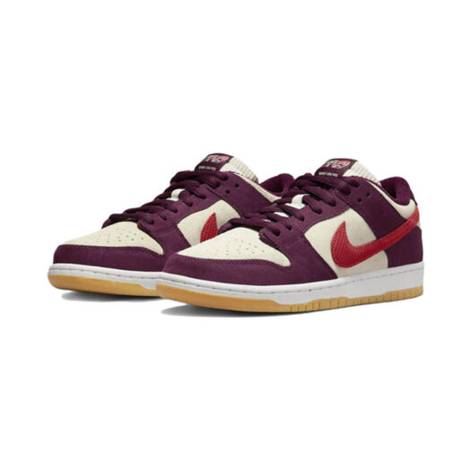 Nike SB Dunk Low Skate Like a Girl