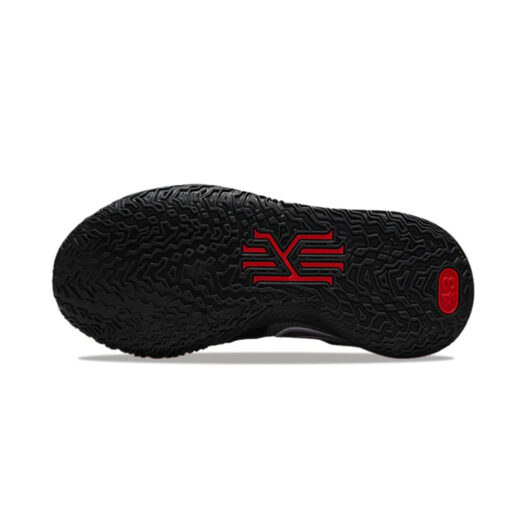 Nike Kyrie 4 Low Bred