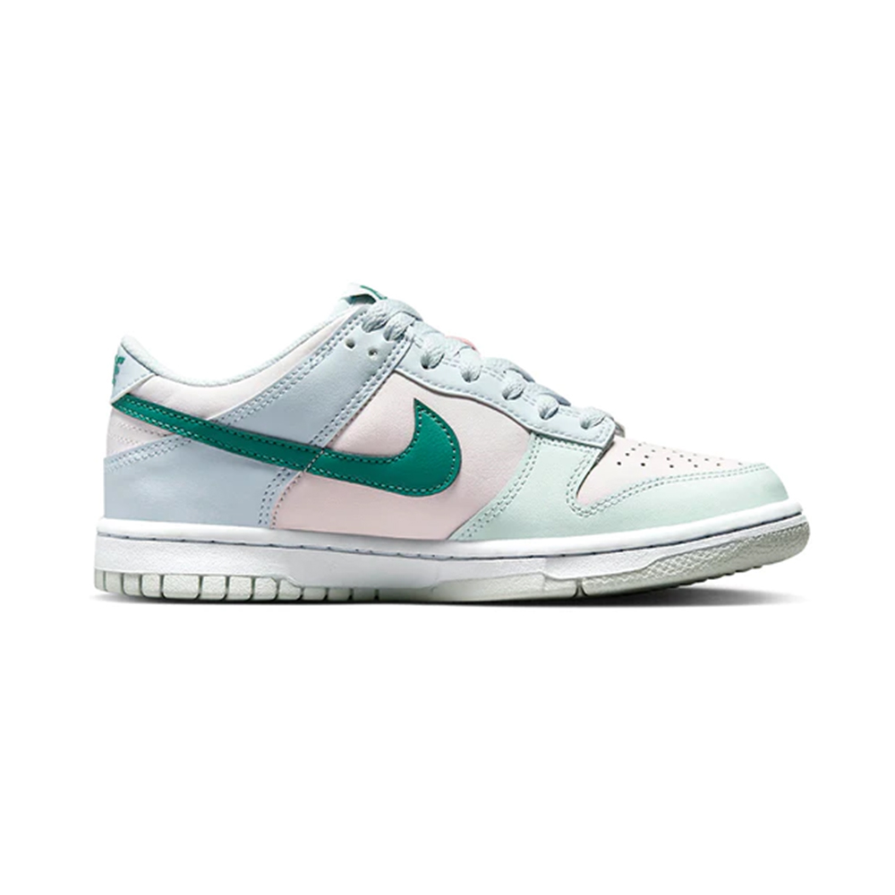 Nike Dunk Low Mineral Teal (GS)Nike Dunk Low Mineral Teal (GS) - OFour