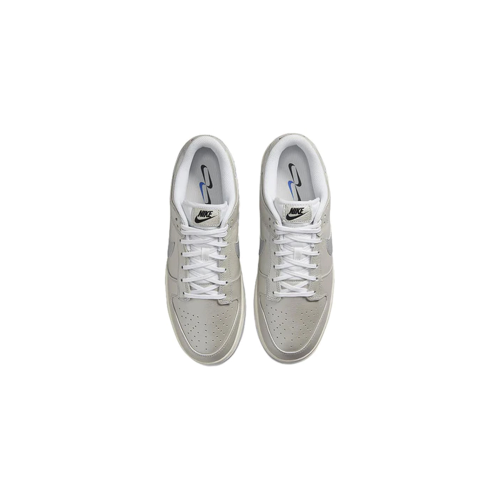 Nike Dunk Low Metallic SilverNike Dunk Low Metallic Silver - OFour