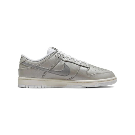 Nike Dunk Low Metallic Silver