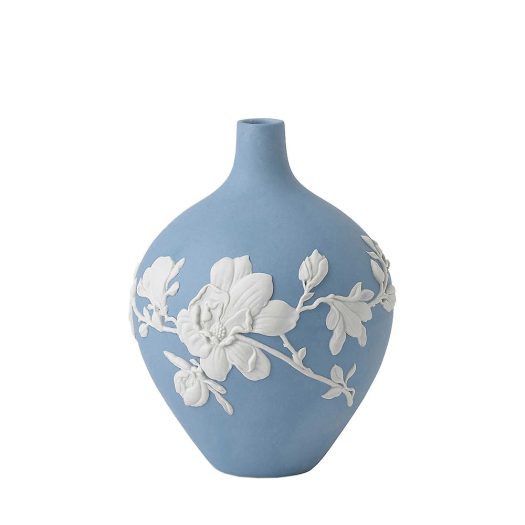 Magnolia bud jasperware vase 14cm