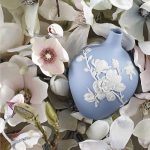 Magnolia bud jasperware vase 14cm